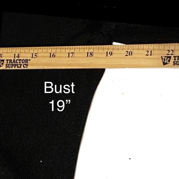 White Black Sweater Chic Classic Pull-On Short-Sleeve Gold Button Crew Neck Med - Picture 9 of 11